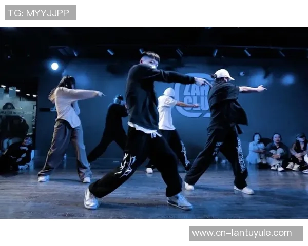 实时新闻热议街舞上海街舞队如何通过团队协作实现创新与突破